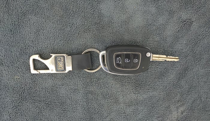 2016 Hyundai Elite i20 SPORTZ 1.2, Petrol, Manual, 86,372 km, Key Close Up