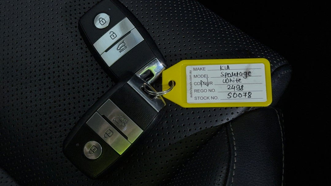 2016 Kia Sportage Platinum (AWD), Automatic, 113632 km, Key Close-up