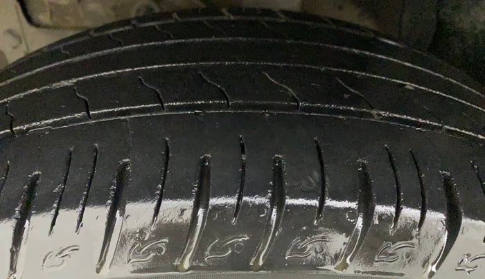 2019 Maruti Vitara Brezza ZDI AMT, Diesel, Automatic, 80,977 km, Left Front Tyre Tread