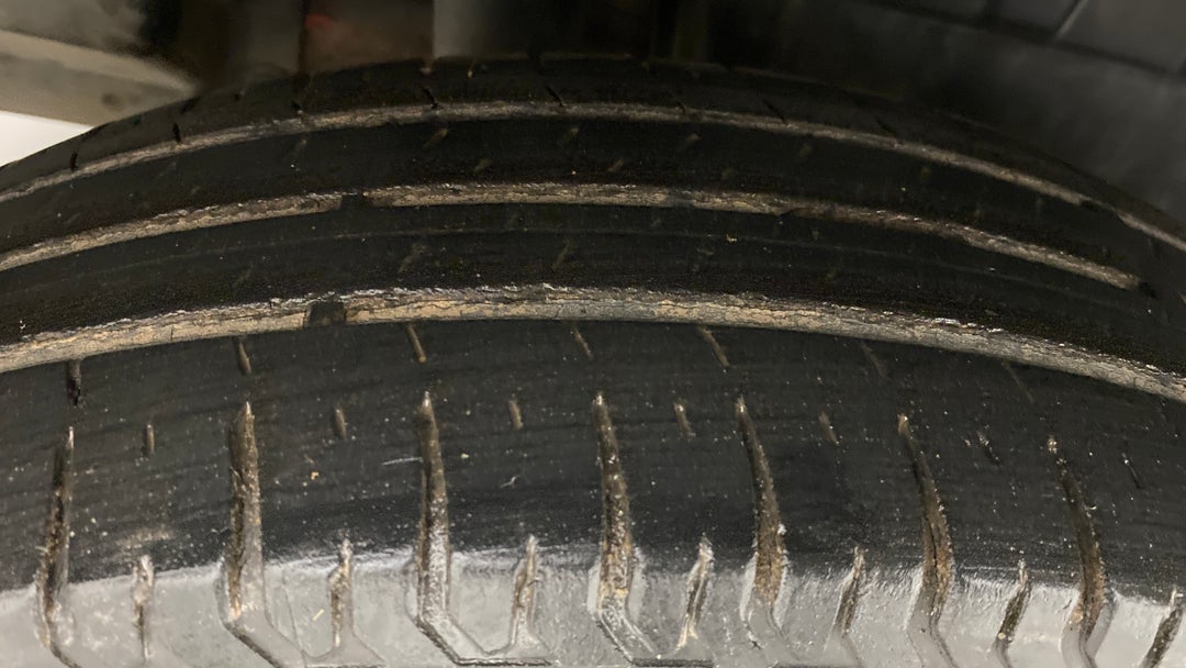 Right Rear Tyre Tread