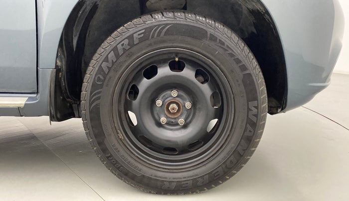2016 Nissan Terrano XL P, Petrol, Manual, 19,844 km, Right Front Wheel