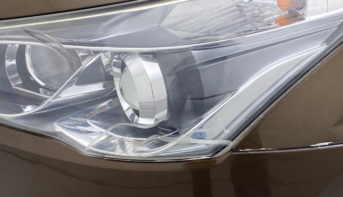 2016 Maruti Ciaz VXI, Petrol, Manual, 54,991 km, Left headlight - Minor scratches