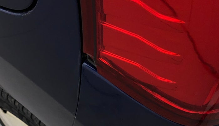 2017 Maruti Wagon R 1.0 VXI AMT, Petrol, Automatic, 51,410 km, Left tail light - Minor damage