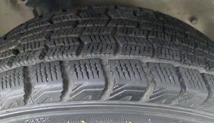 2017 Maruti Alto K10 VXI P, Petrol, Manual, 41,118 km, Right Front Tyre Tread