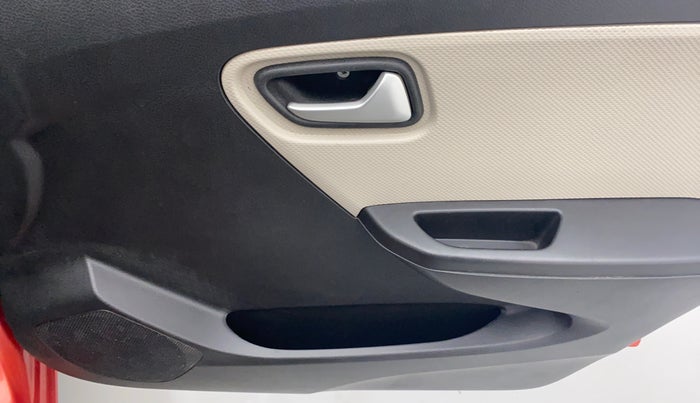 2019 Maruti Alto VXI, Petrol, Manual, 29,268 km, Driver Side Door Panels Control