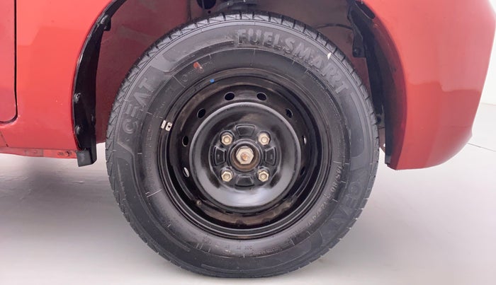 2019 Maruti Alto VXI, Petrol, Manual, 29,268 km, Right Front Wheel