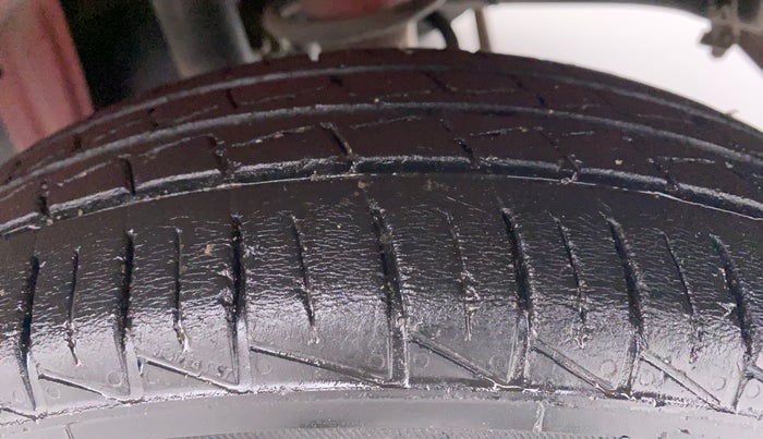 2019 Maruti Alto VXI, Petrol, Manual, 29,268 km, Left Rear Tyre Tread
