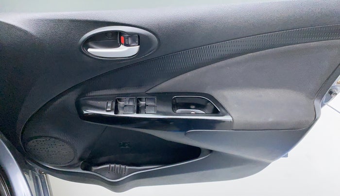 2014 Toyota Etios CROSS 1.5 V, Petrol, Manual, 80,847 km, Driver Side Door Panels Control