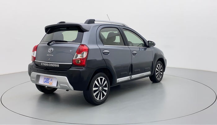 2014 Toyota Etios CROSS 1.5 V, Petrol, Manual, 80,847 km, Right Back Diagonal