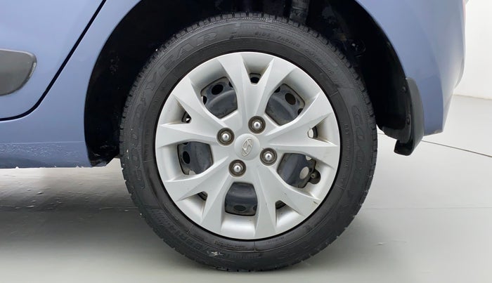 2016 Hyundai Grand i10 SPORTZ 1.2 KAPPA VTVT, Petrol, Manual, 24,521 km, Left Rear Wheel