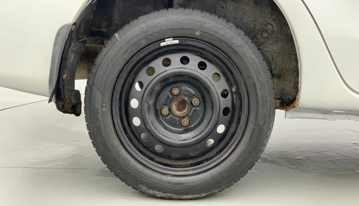 2014 Toyota Etios G SP, Petrol, Manual, 78,652 km, Right Rear Wheel