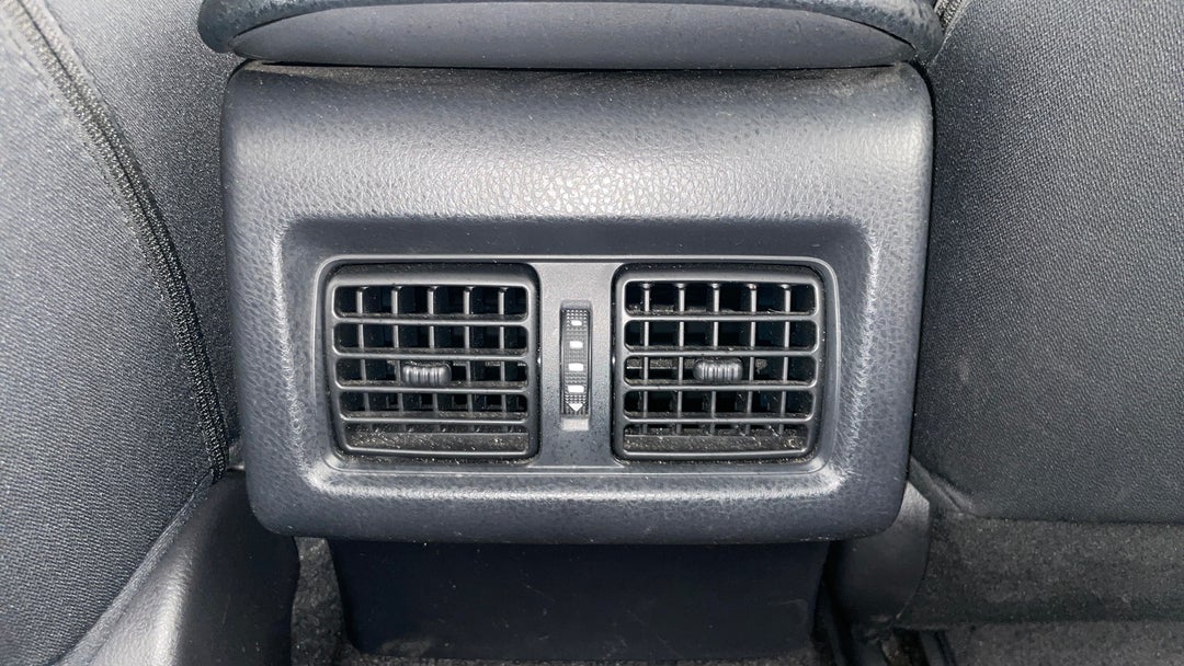 2023 Toyota Camry Ascent, Automatic, 64099 km, Rear A/C Vent