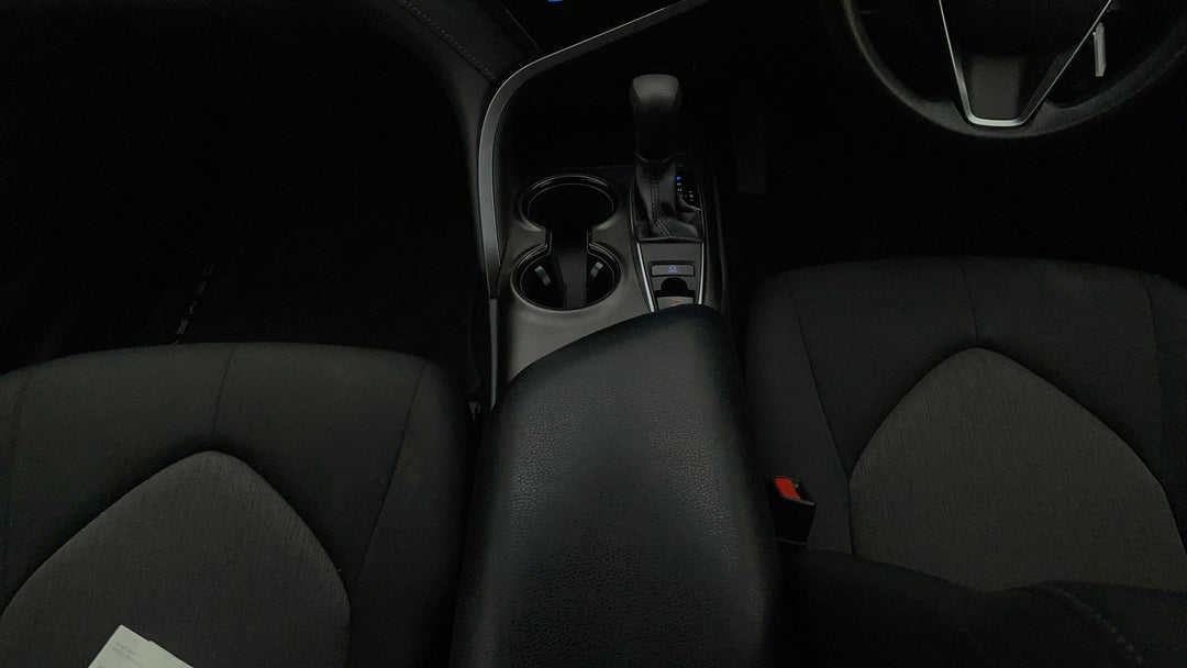 2023 Toyota Camry Ascent, Automatic, 64099 km, Center Console