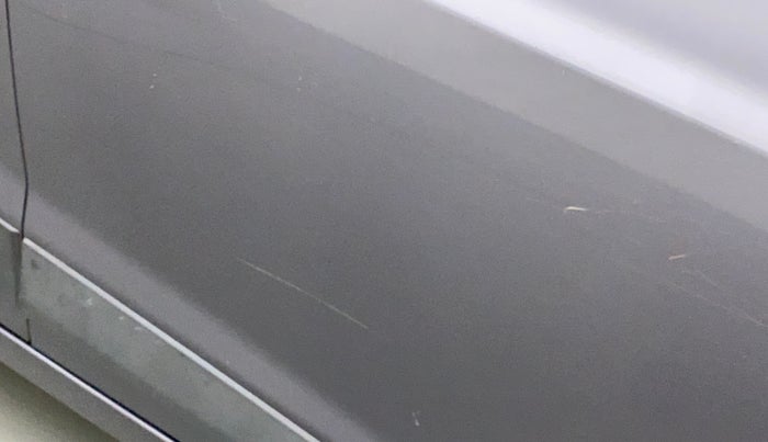 2017 Hyundai Grand i10 SPORTZ (O) 1.2 KAPPA VTVT, Petrol, Manual, 75,841 km, Driver-side door - Minor scratches