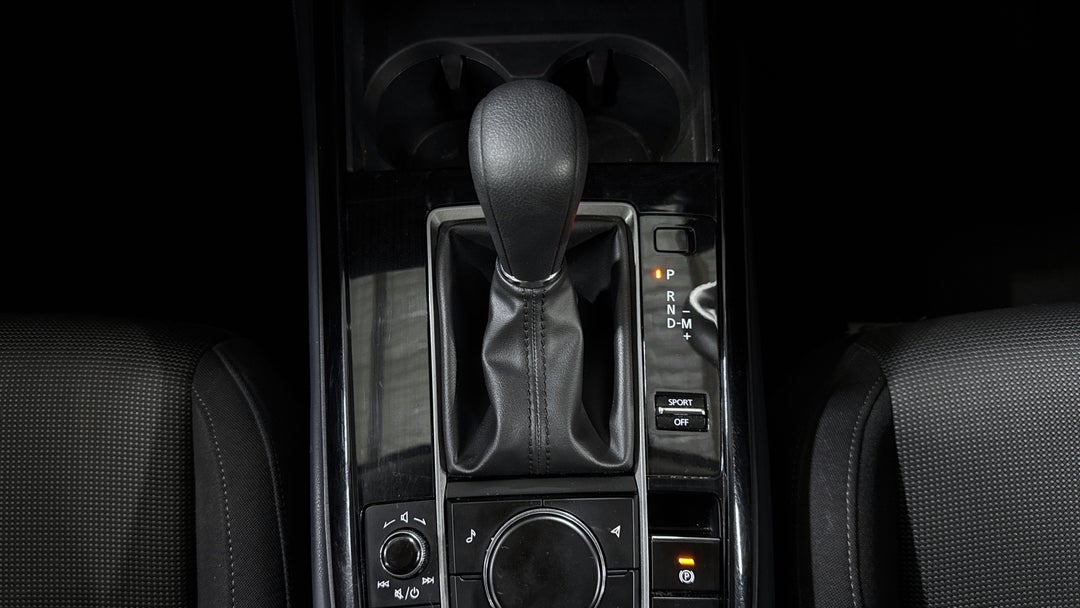 2020 Mazda CX-30 G20 Pure (FWD), Automatic, 121396 km, Gear Lever 