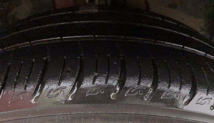 2020 Tata ALTROZ XZ 1.2, Petrol, Manual, 20,618 km, Right Front Tyre Tread