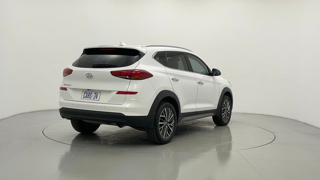 Right Back Diagonal (45- Degree) View