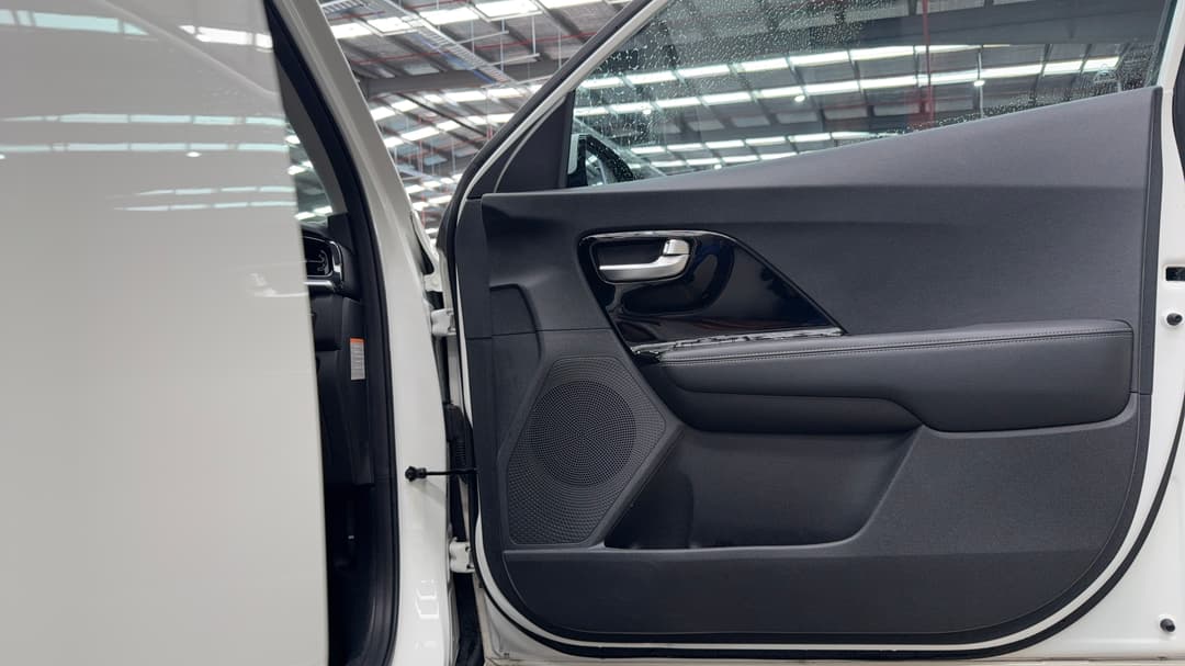 2022 Kia Niro Hev S (hybrid), Automatic, 66638 km, Speaker View
