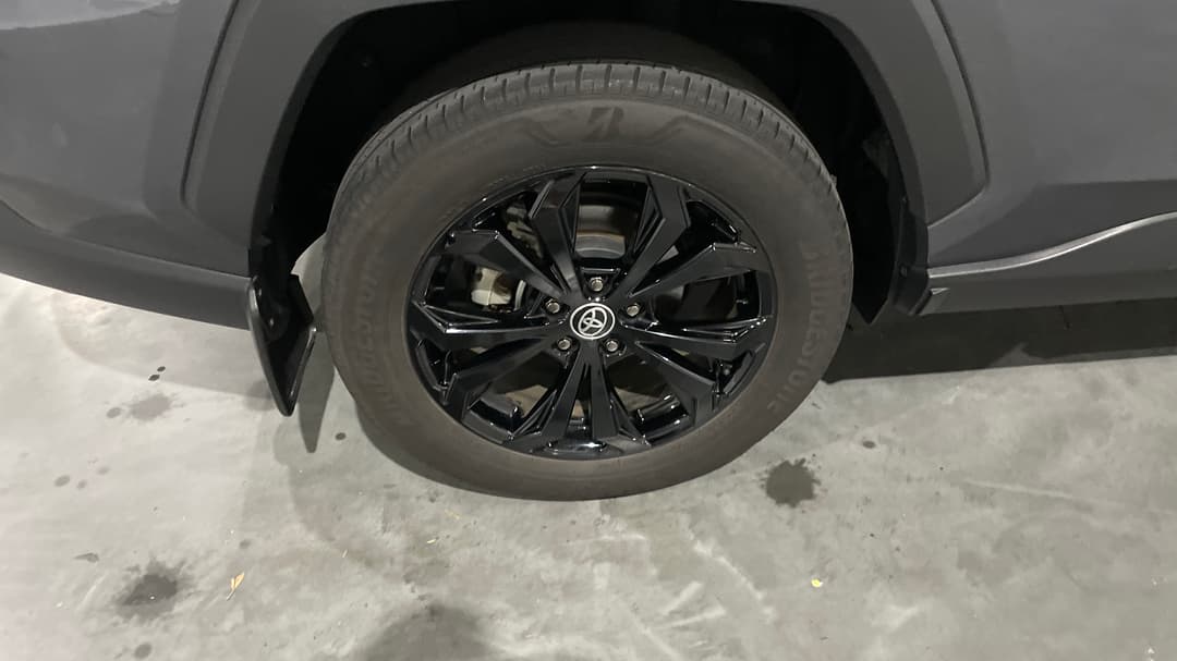 2024 Toyota RAV4 Cruiser (AWD) Hybrid, Automatic, 37498 km, Right Rear Wheel
