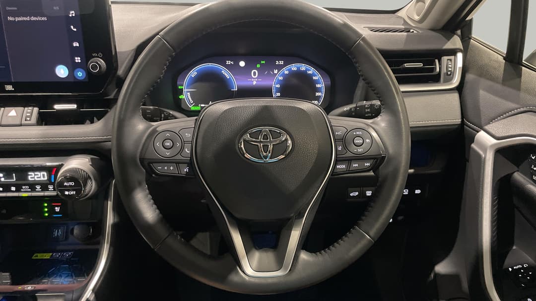2024 Toyota RAV4 Cruiser (AWD) Hybrid, Automatic, 37498 km, Steering Wheel Close-up