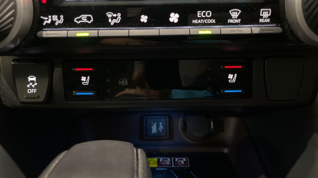 2024 Toyota RAV4 Cruiser (AWD) Hybrid, Automatic, 37498 km, Ventilated Seats