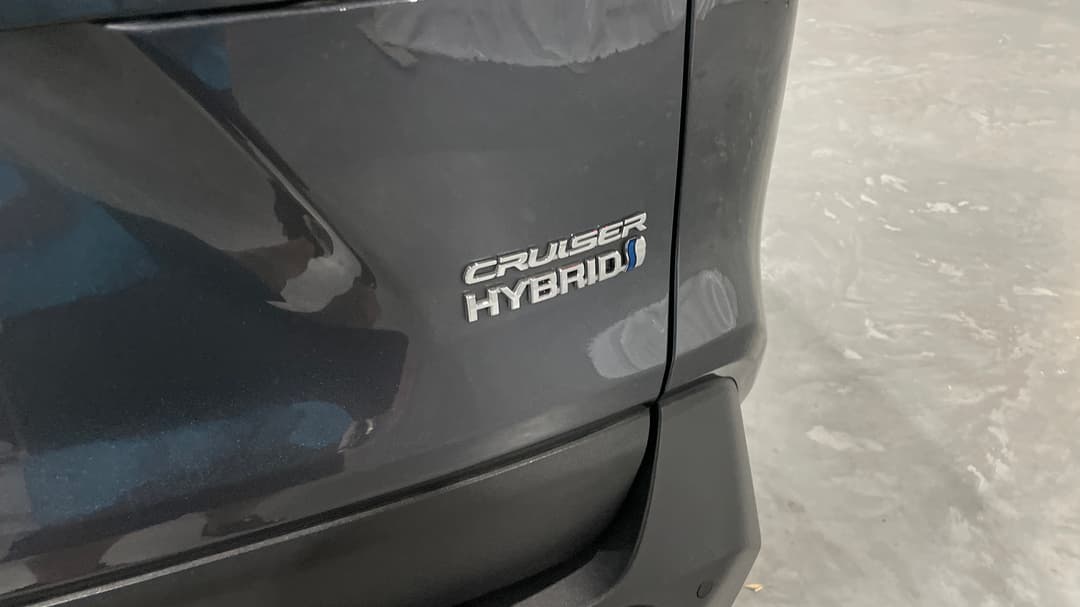 2024 Toyota RAV4 Cruiser (AWD) Hybrid, Automatic, 37498 km, Badge (Boot Right Side)