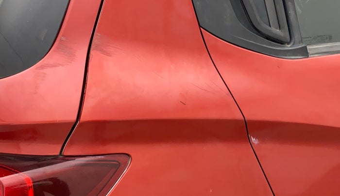 2017 Mahindra Kuv100 K4 6 STR, Petrol, Manual, 31,501 km, Right quarter panel - Minor scratches