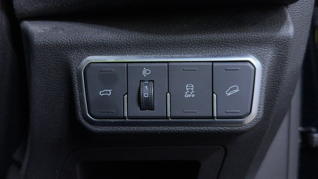 2022 GWM Haval H6 Vanta Awd, Automatic, 93430 km, Utility Switches/Buttons