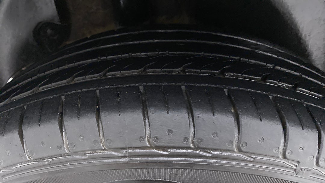 Right Rear Tyre Tread