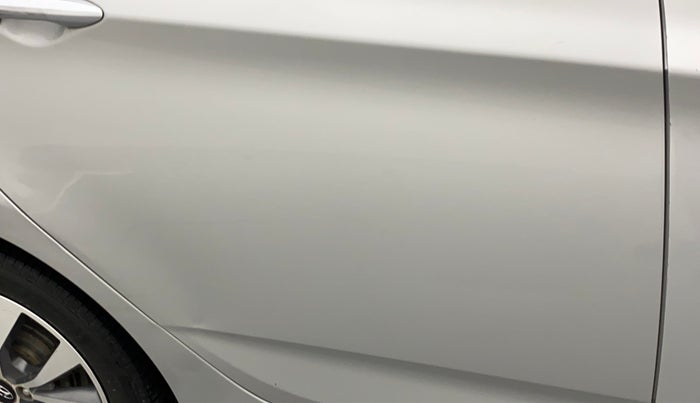 2015 Hyundai Verna FLUIDIC 4S 1.6 VTVT S(O), Petrol, Manual, 78,353 km, Right rear door - Slightly dented
