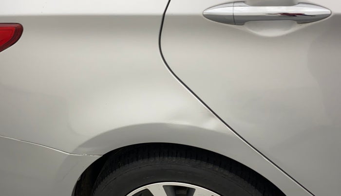 2015 Hyundai Verna FLUIDIC 4S 1.6 VTVT S(O), Petrol, Manual, 78,353 km, Right quarter panel - Slightly dented