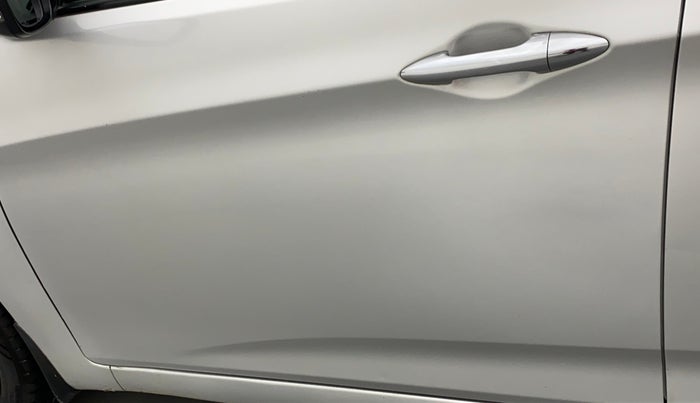 2015 Hyundai Verna FLUIDIC 4S 1.6 VTVT S(O), Petrol, Manual, 78,353 km, Front passenger door - Slightly dented