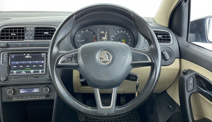 2017 Skoda Rapid ELEGANCE 1.6 MPFI AT, Petrol, Automatic, 50,500 km, Steering Wheel Close Up