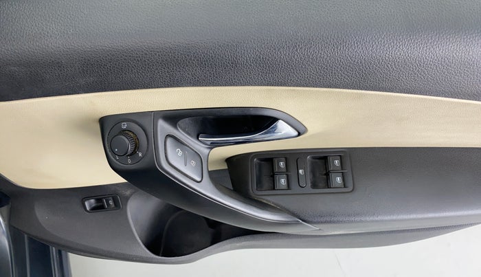 2017 Skoda Rapid ELEGANCE 1.6 MPFI AT, Petrol, Automatic, 50,500 km, Driver Side Door Panels Control