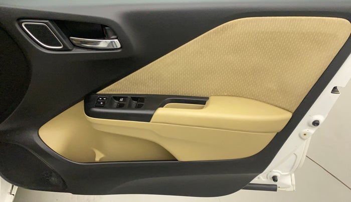 2017 Honda City 1.5L I-VTEC V MT, Petrol, Manual, 35,514 km, Driver Side Door Panels Control