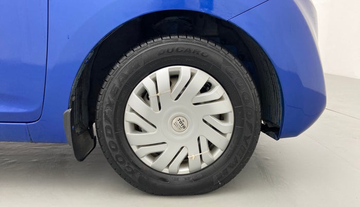2017 Hyundai Eon ERA PLUS, Petrol, Manual, 24,048 km, Right Front Wheel