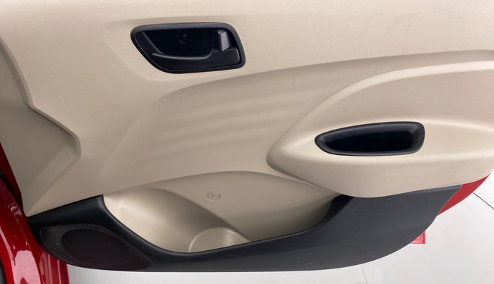 2020 Hyundai NEW SANTRO SPORTZ 1.1, Petrol, Manual, 8,876 km, Driver Side Door Panels Control