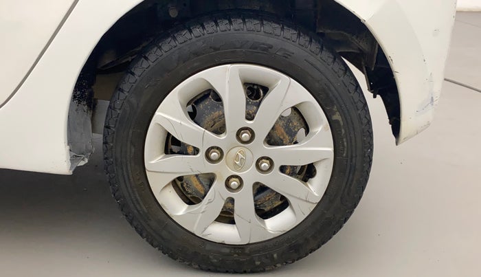 2017 Hyundai Eon MAGNA +, Petrol, Manual, 76,570 km, Left Rear Wheel