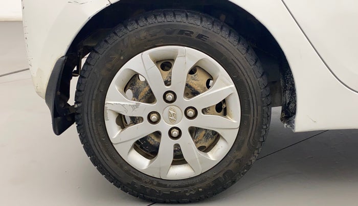 2017 Hyundai Eon MAGNA +, Petrol, Manual, 76,570 km, Right Rear Wheel