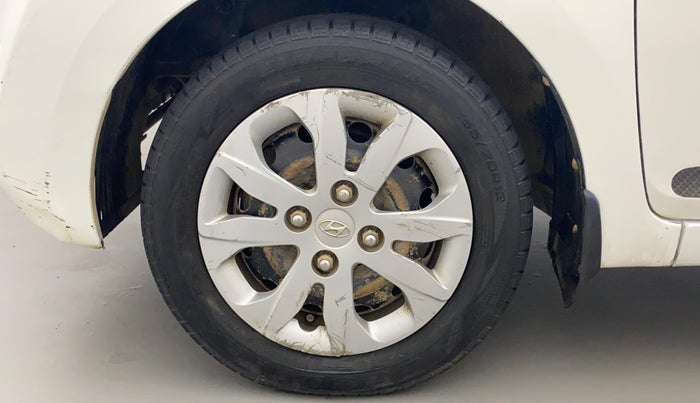 2017 Hyundai Eon MAGNA +, Petrol, Manual, 76,570 km, Left Front Wheel