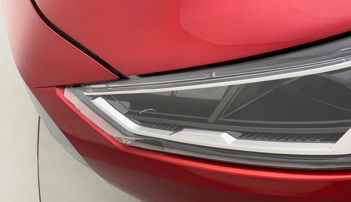 2021 Nissan MAGNITE XV PREMIUM DUAL TONE, Petrol, Manual, 24,085 km, Left headlight - Minor scratches