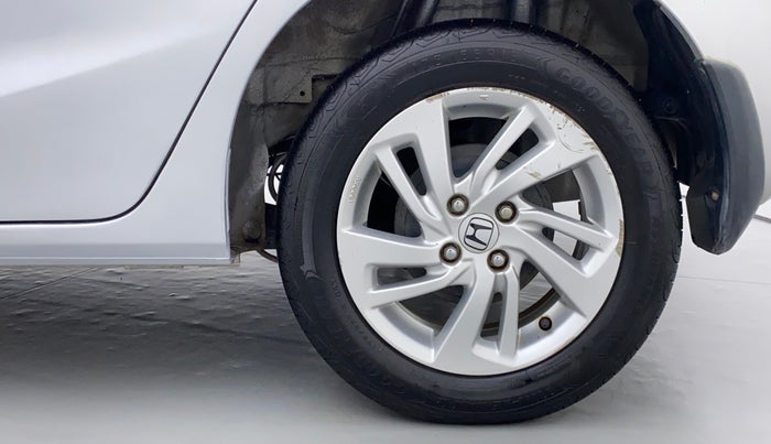 2015 Honda Jazz 1.2 V MT, Petrol, Manual, 55,247 km, Left Rear Wheel