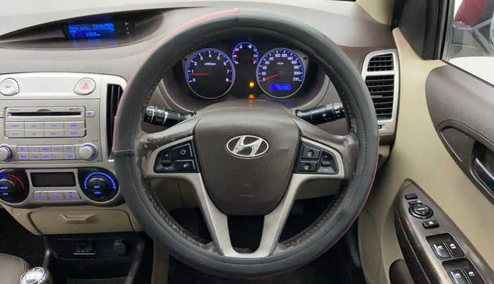 2011 Hyundai i20 SPORTZ 1.2 O, Petrol, Manual, 45,667 km, Steering Wheel Close Up