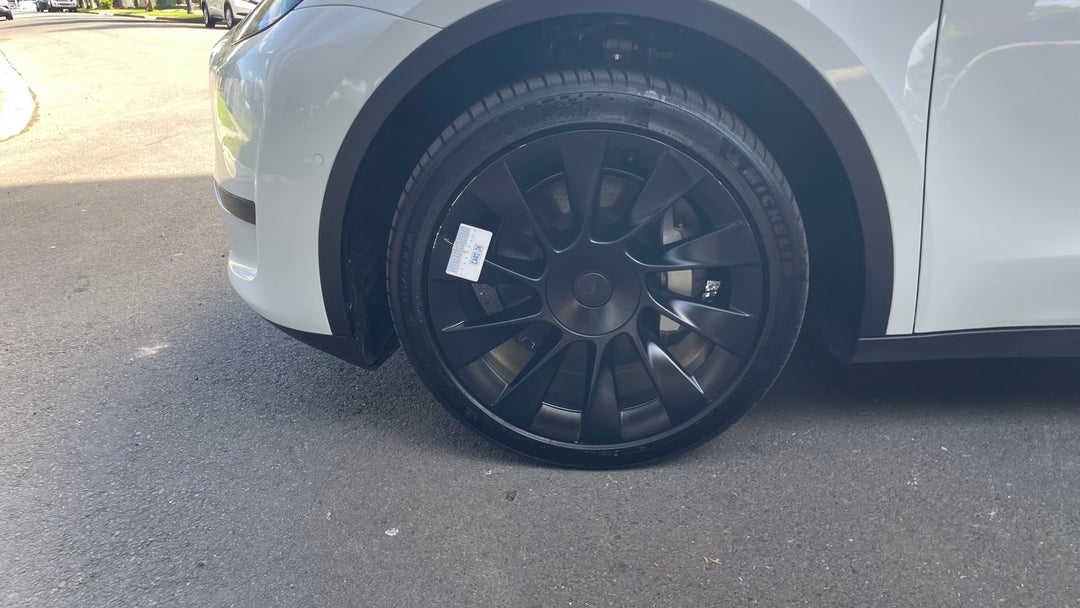 Wheels Rim Front LHS Scratch