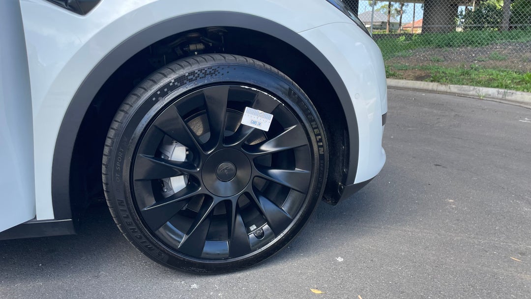 Wheels Rim Front RHS Scratch