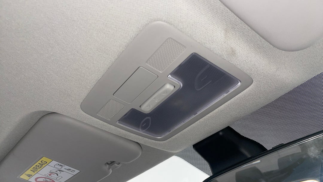 On-Roof Controls/Sunglass holder