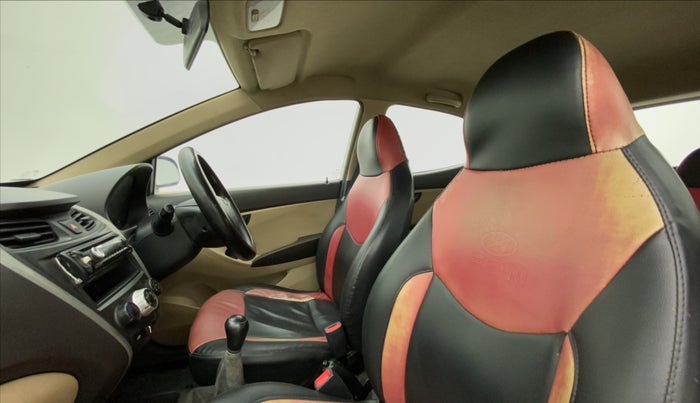 2013 Hyundai Eon ERA +, Petrol, Manual, 24,996 km, Right Side Front Door Cabin