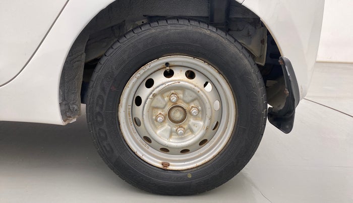 2013 Hyundai Eon ERA +, Petrol, Manual, 24,996 km, Left Rear Wheel