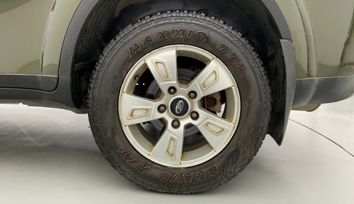 2012 Mahindra XUV500 W8 FWD, Diesel, Manual, 68,935 km, Left Rear Wheel