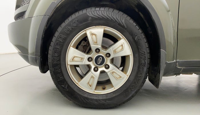 2012 Mahindra XUV500 W8 FWD, Diesel, Manual, 68,935 km, Left Front Wheel